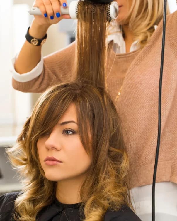 woman-hairdresser-salon